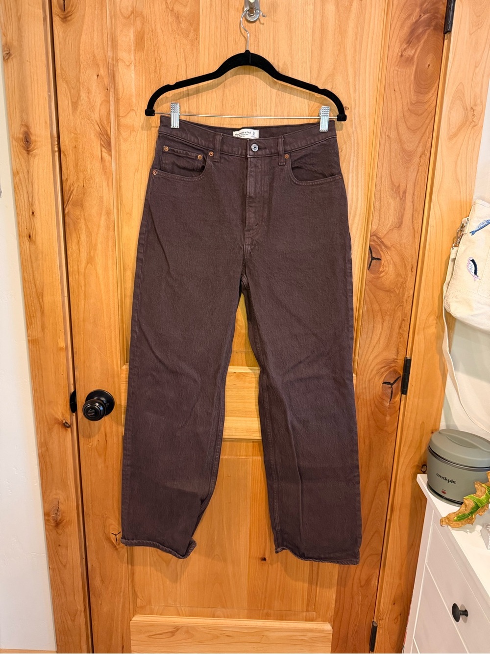 Abercrombie & Fitch Women's Straight-Leg Jeans in Deep Brown
